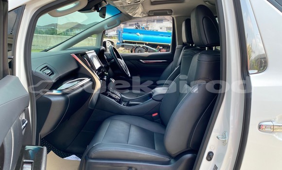 ซื้อ รถมือสอง Toyota Alphard ขาว รถยนต์ ใน %{เมือง} ใน กรุงเทพมหานคร ซื้อ รถมือสอง Toyota Alphard ขาว รถยนต์ ใน %{เมือง} ใน กรุงเทพมหานคร