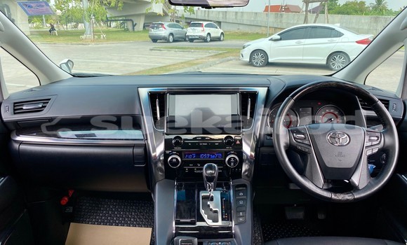 ซื้อ รถมือสอง Toyota Alphard ขาว รถยนต์ ใน %{เมือง} ใน กรุงเทพมหานคร ซื้อ รถมือสอง Toyota Alphard ขาว รถยนต์ ใน %{เมือง} ใน กรุงเทพมหานคร