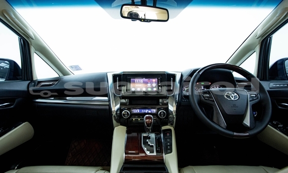 Buy Used Toyota Alphard White Car in Bangkok in Bangkok Buy Used Toyota Alphard White Car in Bangkok in Bangkok