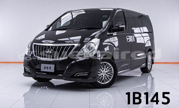 Buy Used Hyundai H1 Brown Car in Bangkok in Bangkok Buy Used Hyundai H1 Brown Car in Bangkok in Bangkok