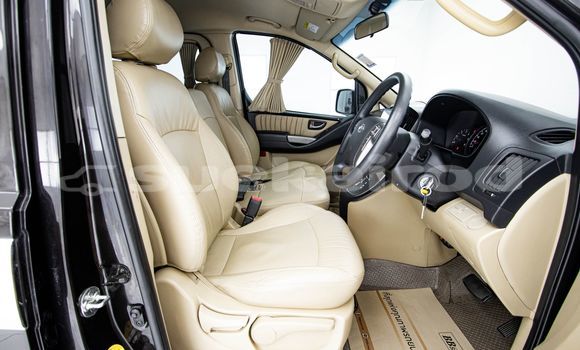 Buy Used Hyundai H1 Brown Car in Bangkok in Bangkok Buy Used Hyundai H1 Brown Car in Bangkok in Bangkok