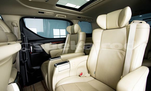 Buy Used Toyota Alphard White Car in Bangkok in Bangkok Buy Used Toyota Alphard White Car in Bangkok in Bangkok