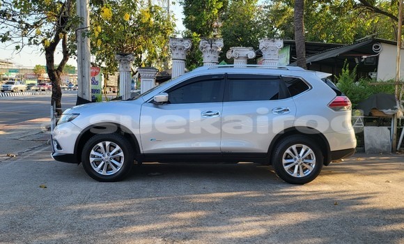 Buy Used Nissan X-Trail Silver Car in Bangkok in Bangkok Buy Used Nissan X-Trail Silver Car in Bangkok in Bangkok