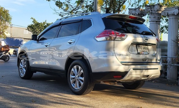 Buy Used Nissan X-Trail Silver Car in Bangkok in Bangkok Buy Used Nissan X-Trail Silver Car in Bangkok in Bangkok
