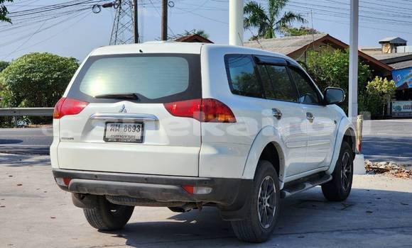 ซื้อ รถมือสอง Mitsubishi Pajero Sport ขาว รถยนต์ ใน %{เมือง} ใน กรุงเทพมหานคร ซื้อ รถมือสอง Mitsubishi Pajero Sport ขาว รถยนต์ ใน %{เมือง} ใน กรุงเทพมหานคร