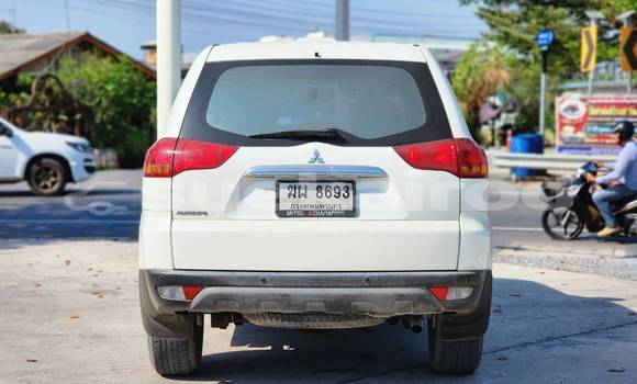 ซื้อ รถมือสอง Mitsubishi Pajero Sport ขาว รถยนต์ ใน %{เมือง} ใน กรุงเทพมหานคร ซื้อ รถมือสอง Mitsubishi Pajero Sport ขาว รถยนต์ ใน %{เมือง} ใน กรุงเทพมหานคร