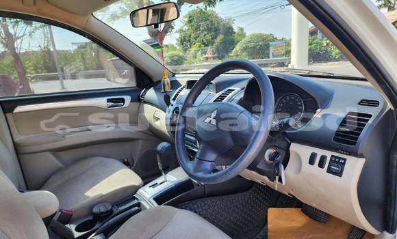 ซื้อ รถมือสอง Mitsubishi Pajero Sport ขาว รถยนต์ ใน %{เมือง} ใน กรุงเทพมหานคร ซื้อ รถมือสอง Mitsubishi Pajero Sport ขาว รถยนต์ ใน %{เมือง} ใน กรุงเทพมหานคร