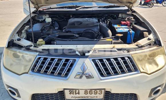 ซื้อ รถมือสอง Mitsubishi Pajero Sport ขาว รถยนต์ ใน %{เมือง} ใน กรุงเทพมหานคร ซื้อ รถมือสอง Mitsubishi Pajero Sport ขาว รถยนต์ ใน %{เมือง} ใน กรุงเทพมหานคร