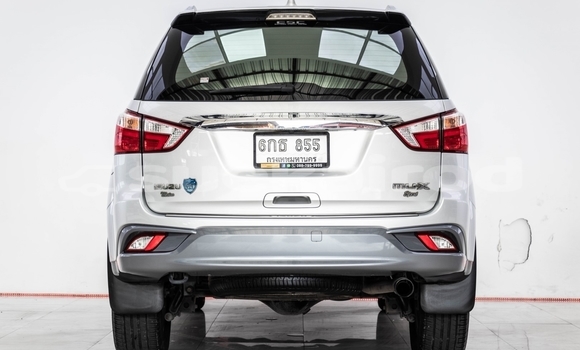 Buy Used Isuzu MU-X Other Car in Bangkok in Bangkok Buy Used Isuzu MU-X Other Car in Bangkok in Bangkok