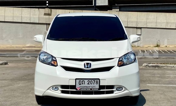 ซื้อ รถมือสอง Honda Freed ขาว รถยนต์ ใน %{เมือง} ใน กรุงเทพมหานคร