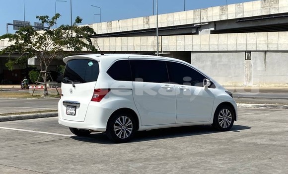 ซื้อ รถมือสอง Honda Freed ขาว รถยนต์ ใน %{เมือง} ใน กรุงเทพมหานคร ซื้อ รถมือสอง Honda Freed ขาว รถยนต์ ใน %{เมือง} ใน กรุงเทพมหานคร