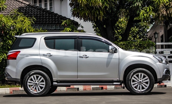 ซื้อ รถมือสอง Isuzu MU-X อื่น ๆ รถยนต์ ใน %{เมือง} ใน กรุงเทพมหานคร ซื้อ รถมือสอง Isuzu MU-X อื่น ๆ รถยนต์ ใน %{เมือง} ใน กรุงเทพมหานคร