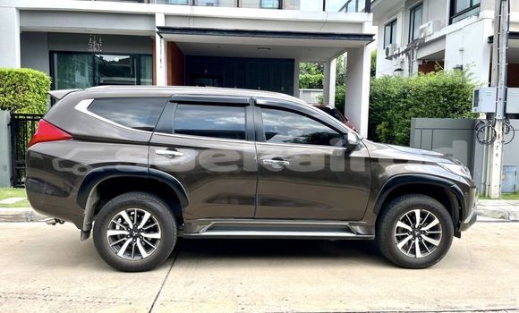 ซื้อ รถมือสอง Mitsubishi Pajero สีดำ รถยนต์ ใน %{เมือง} ใน กรุงเทพมหานคร ซื้อ รถมือสอง Mitsubishi Pajero สีดำ รถยนต์ ใน %{เมือง} ใน กรุงเทพมหานคร