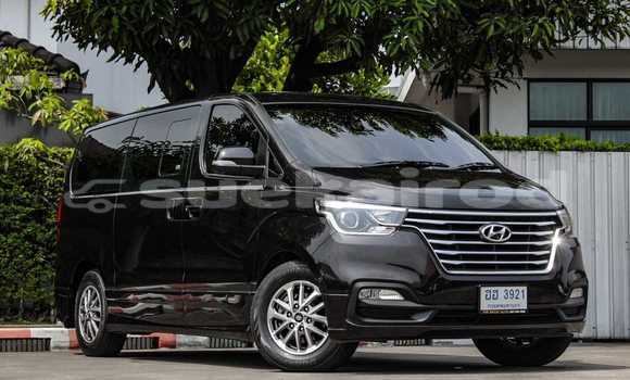ซื้อ รถมือสอง Hyundai H1 สีดำ รถยนต์ ใน %{เมือง} ใน กรุงเทพมหานคร
