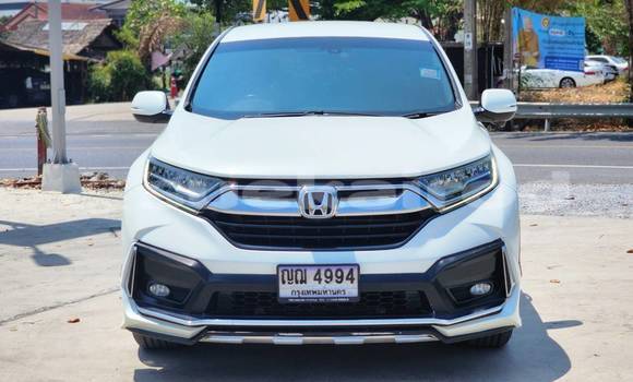 ซื้อ รถมือสอง Honda CR-V ขาว รถยนต์ ใน %{เมือง} ใน กรุงเทพมหานคร