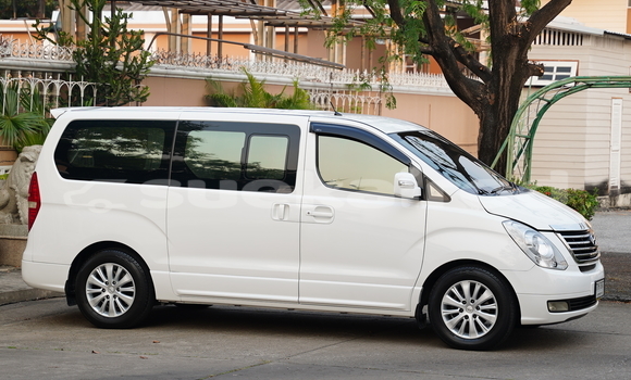 Buy Used Hyundai Starex White Car in Bangkok in Bangkok Buy Used Hyundai Starex White Car in Bangkok in Bangkok