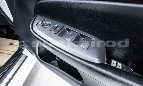 Buy Used Honda City White Car in Bangkok in Bangkok Buy Used Honda City White Car in Bangkok in Bangkok