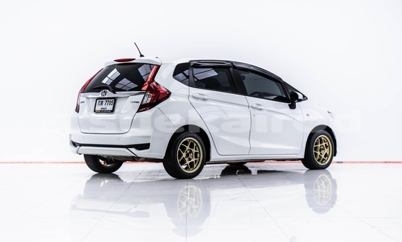 ซื้อ รถมือสอง Honda Jazz ขาว รถยนต์ ใน %{เมือง} ใน กรุงเทพมหานคร ซื้อ รถมือสอง Honda Jazz ขาว รถยนต์ ใน %{เมือง} ใน กรุงเทพมหานคร