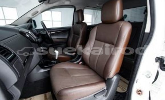 Buy Used Isuzu D-Max White Car in Bangkok in Bangkok Buy Used Isuzu D-Max White Car in Bangkok in Bangkok