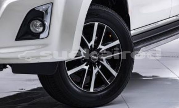 Buy Used Isuzu D-Max White Car in Bangkok in Bangkok Buy Used Isuzu D-Max White Car in Bangkok in Bangkok