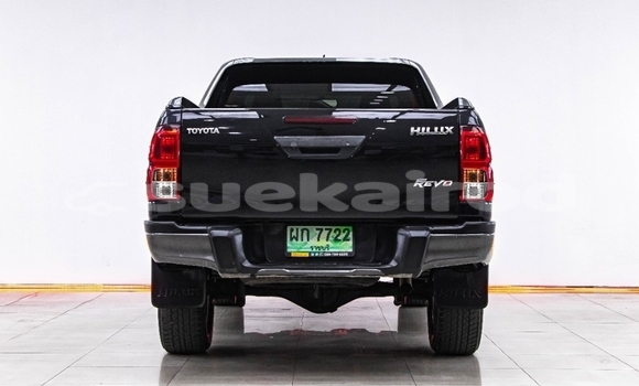 ซื้อ รถมือสอง Toyota Hiluxe Revo สีดำ รถยนต์ ใน %{เมือง} ใน กรุงเทพมหานคร ซื้อ รถมือสอง Toyota Hiluxe Revo สีดำ รถยนต์ ใน %{เมือง} ใน กรุงเทพมหานคร