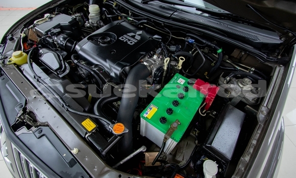 Buy Used Mitsubishi Pajero Sport Brown Car in Bangkok in Bangkok Buy Used Mitsubishi Pajero Sport Brown Car in Bangkok in Bangkok