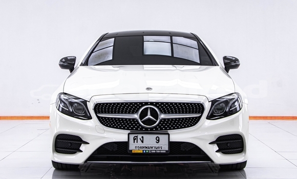 Buy Used Mercedes-Benz E-Classe White Car in Bangkok in Bangkok