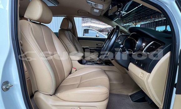 ซื้อ รถมือสอง Kia Carnival ขาว รถยนต์ ใน %{เมือง} ใน กรุงเทพมหานคร ซื้อ รถมือสอง Kia Carnival ขาว รถยนต์ ใน %{เมือง} ใน กรุงเทพมหานคร