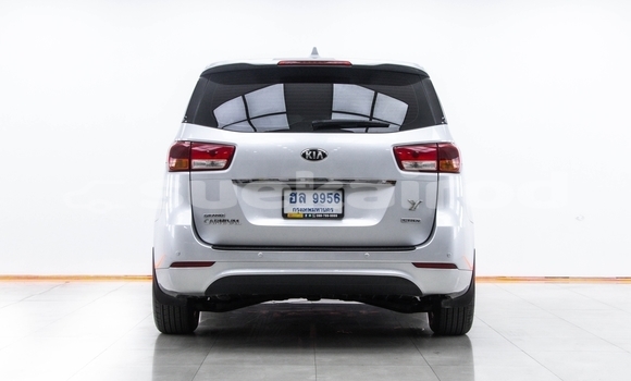 ซื้อ รถมือสอง Kia Carnival เงิน รถยนต์ ใน %{เมือง} ใน กรุงเทพมหานคร ซื้อ รถมือสอง Kia Carnival เงิน รถยนต์ ใน %{เมือง} ใน กรุงเทพมหานคร