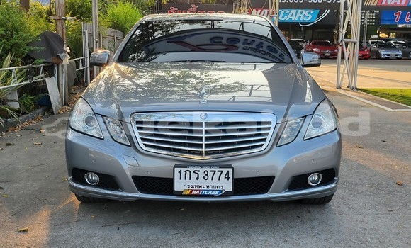Buy Used Mercedes-Benz E-Classe Other Car in Bangkok in Bangkok Buy Used Mercedes-Benz E-Classe Other Car in Bangkok in Bangkok