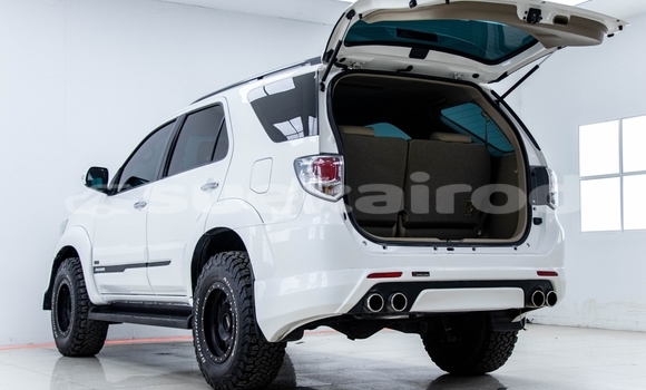 ซื้อ รถมือสอง Toyota Fortuner ขาว รถยนต์ ใน %{เมือง} ใน กรุงเทพมหานคร ซื้อ รถมือสอง Toyota Fortuner ขาว รถยนต์ ใน %{เมือง} ใน กรุงเทพมหานคร