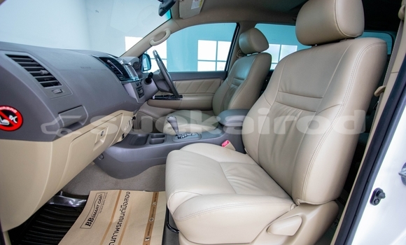 ซื้อ รถมือสอง Toyota Fortuner ขาว รถยนต์ ใน %{เมือง} ใน กรุงเทพมหานคร ซื้อ รถมือสอง Toyota Fortuner ขาว รถยนต์ ใน %{เมือง} ใน กรุงเทพมหานคร