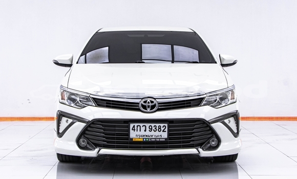 Buy Used Toyota Camry White Car in Bangkok in Bangkok