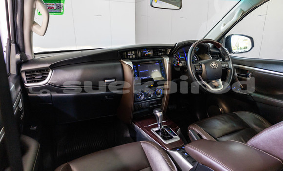 ซื้อ รถมือสอง Toyota Fortuner เงิน รถยนต์ ใน %{เมือง} ใน กรุงเทพมหานคร ซื้อ รถมือสอง Toyota Fortuner เงิน รถยนต์ ใน %{เมือง} ใน กรุงเทพมหานคร