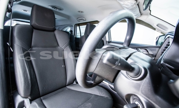 Buy Used Isuzu MU-X White Car in Bangkok in Bangkok Buy Used Isuzu MU-X White Car in Bangkok in Bangkok