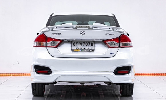 ซื้อ รถมือสอง Suzuki Ciaz ขาว รถยนต์ ใน %{เมือง} ใน กรุงเทพมหานคร ซื้อ รถมือสอง Suzuki Ciaz ขาว รถยนต์ ใน %{เมือง} ใน กรุงเทพมหานคร
