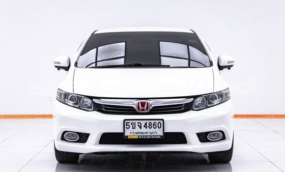 ซื้อ รถมือสอง Honda Civic ขาว รถยนต์ ใน %{เมือง} ใน กรุงเทพมหานคร