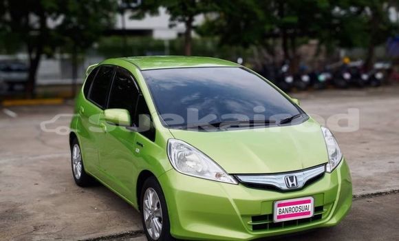 ซื้อ รถมือสอง Honda Jazz อื่น ๆ รถยนต์ ใน %{เมือง} ใน กรุงเทพมหานคร