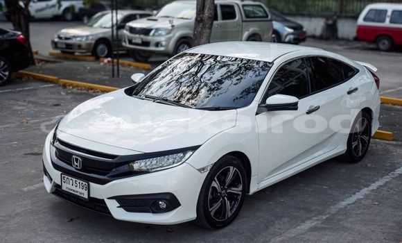 ซื้อ รถมือสอง Honda Civic อื่น ๆ รถยนต์ ใน %{เมือง} ใน กรุงเทพมหานคร
