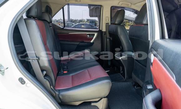 ซื้อ รถมือสอง Toyota Fortuner ขาว รถยนต์ ใน %{เมือง} ใน กรุงเทพมหานคร ซื้อ รถมือสอง Toyota Fortuner ขาว รถยนต์ ใน %{เมือง} ใน กรุงเทพมหานคร