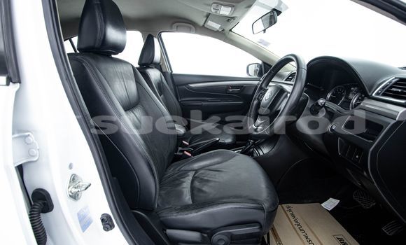 Buy Used Suzuki Ciaz White Car in Bangkok in Bangkok Buy Used Suzuki Ciaz White Car in Bangkok in Bangkok