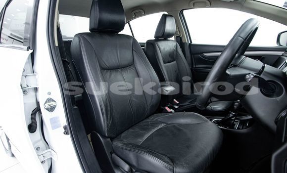 Buy Used Suzuki Ciaz White Car in Bangkok in Bangkok Buy Used Suzuki Ciaz White Car in Bangkok in Bangkok