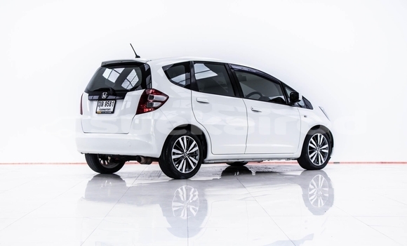 ซื้อ รถมือสอง Honda Jazz ขาว รถยนต์ ใน %{เมือง} ใน กรุงเทพมหานคร ซื้อ รถมือสอง Honda Jazz ขาว รถยนต์ ใน %{เมือง} ใน กรุงเทพมหานคร