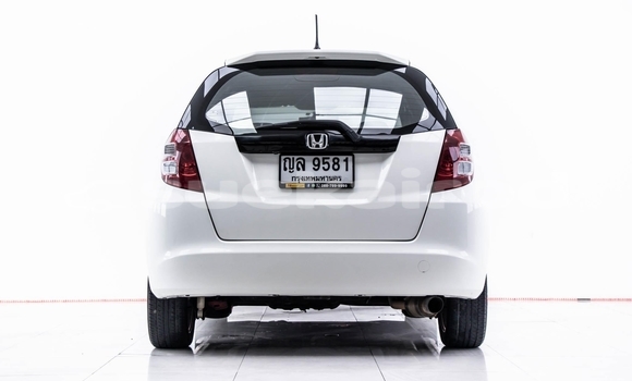 ซื้อ รถมือสอง Honda Jazz ขาว รถยนต์ ใน %{เมือง} ใน กรุงเทพมหานคร ซื้อ รถมือสอง Honda Jazz ขาว รถยนต์ ใน %{เมือง} ใน กรุงเทพมหานคร