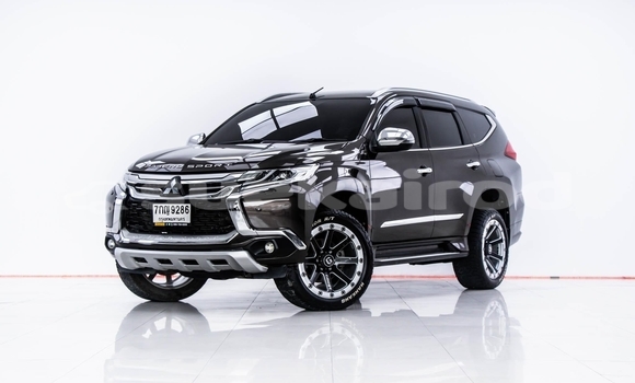 Buy Used Mitsubishi Pajero Sport Brown Car in Bangkok in Bangkok Buy Used Mitsubishi Pajero Sport Brown Car in Bangkok in Bangkok