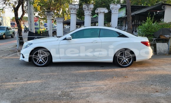 ซื้อ รถมือสอง Mercedes-Benz E-Classe ขาว รถยนต์ ใน %{เมือง} ใน กรุงเทพมหานคร ซื้อ รถมือสอง Mercedes-Benz E-Classe ขาว รถยนต์ ใน %{เมือง} ใน กรุงเทพมหานคร