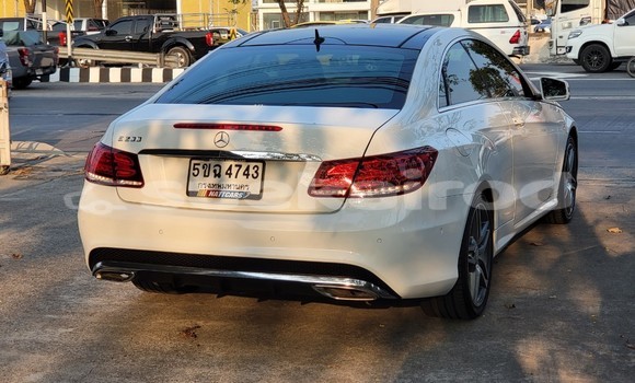 ซื้อ รถมือสอง Mercedes-Benz E-Classe ขาว รถยนต์ ใน %{เมือง} ใน กรุงเทพมหานคร ซื้อ รถมือสอง Mercedes-Benz E-Classe ขาว รถยนต์ ใน %{เมือง} ใน กรุงเทพมหานคร