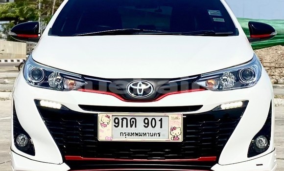 ซื้อ รถมือสอง Toyota Yaris Ativ ขาว รถยนต์ ใน %{เมือง} ใน กรุงเทพมหานคร