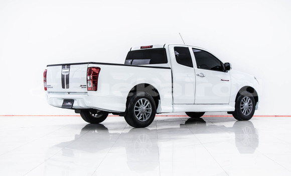 ซื้อ รถมือสอง Isuzu D-Max ขาว รถยนต์ ใน %{เมือง} ใน กรุงเทพมหานคร ซื้อ รถมือสอง Isuzu D-Max ขาว รถยนต์ ใน %{เมือง} ใน กรุงเทพมหานคร
