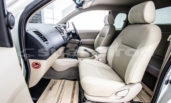 Buy Used Toyota Hiluxe VIGO Other Car in Bangkok in Bangkok Buy Used Toyota Hiluxe VIGO Other Car in Bangkok in Bangkok